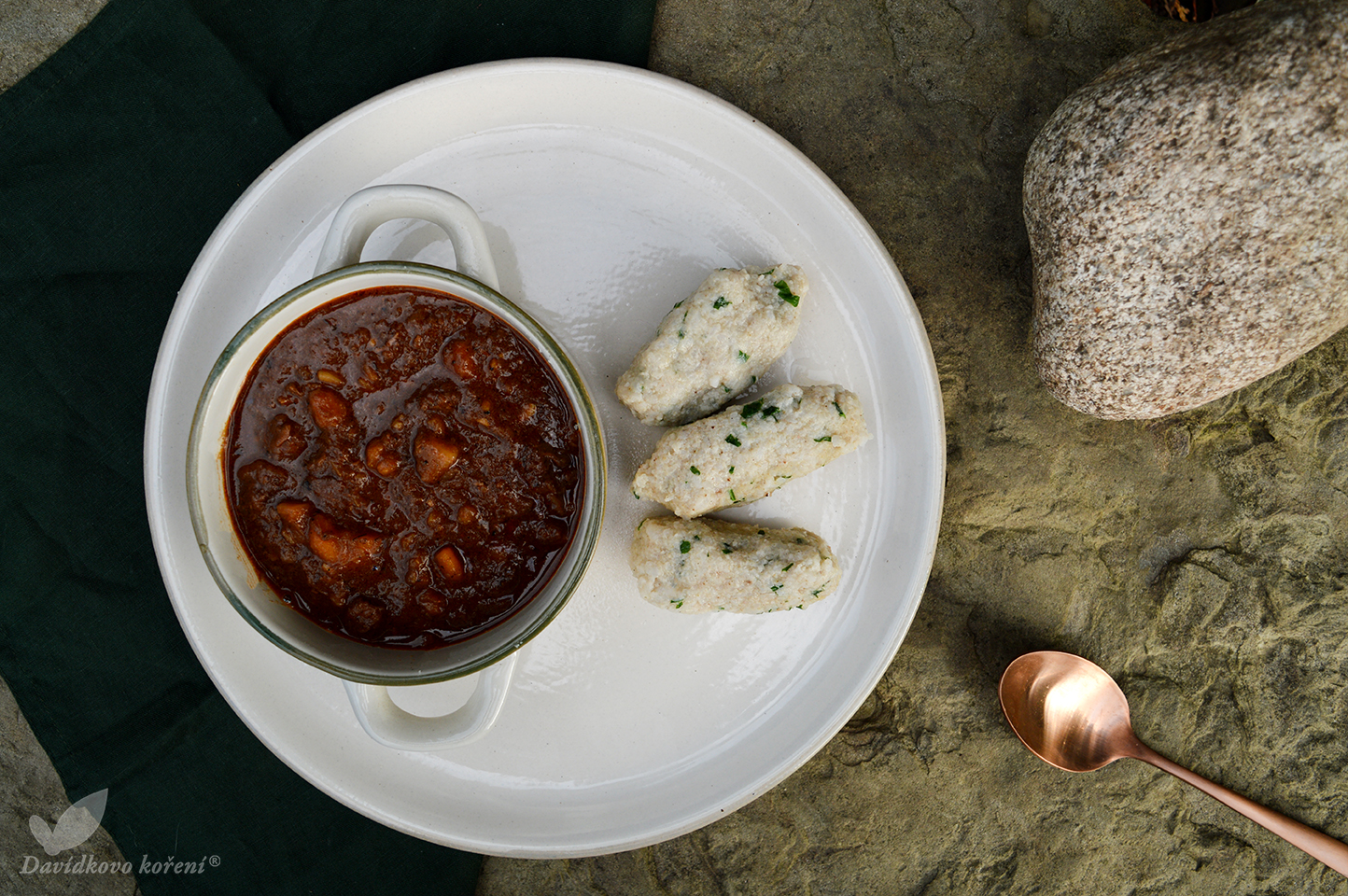 danci ragu oki vodoznak 